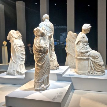 Draped Female Statues – Pergamon. Curators played with different lighting to show visitors how these statues may have been seen by the city's inhabitants 2,000 years ago. Photo: Sandra Alvarez