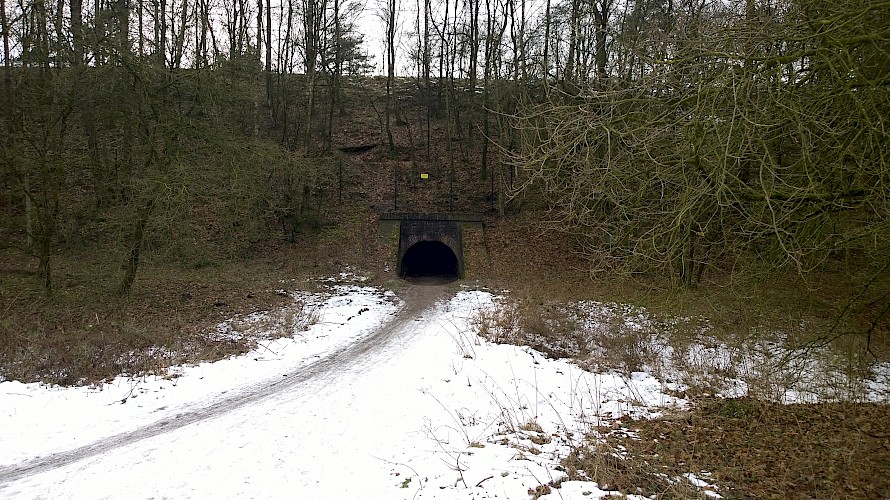 Entrance to the tunnel.