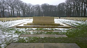 Arnhem Oosterbeek Cemetery
